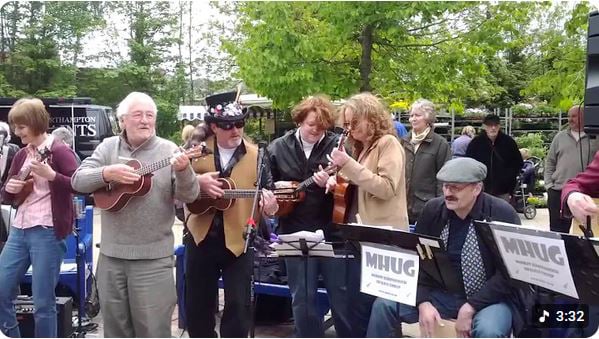 Market Busk - 500 Miles - 18-05-2013